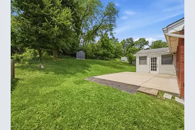 722 Redstone Dr, Pittsburgh, PA 15101 - Photo 2