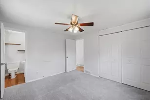 722 Redstone Dr, Pittsburgh, PA 15101 - Photo 16