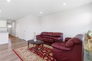 309 Arden Dr, Lancaster Township, PA 16037 - Photo 10
