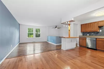113 Spruce Valley Dr, Ross Twp, PA 15229 - Photo 8