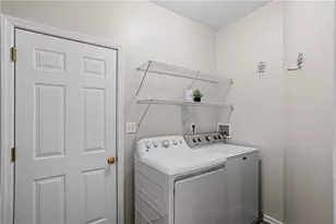1305 Rosem Ct, Pittsburgh, PA 15143 - Photo 20