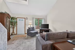 63 Hennig Dr, Pittsburgh, PA 15236 - Photo 6