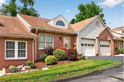 63 Hennig Dr, Pittsburgh, PA 15236 - Photo 2