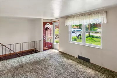 121 Vetter Dr, Pittsburgh, PA 15235 - Photo 6