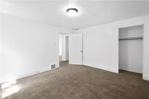 106 Carrick Ave, Pittsburgh, PA 15210 - Photo 16