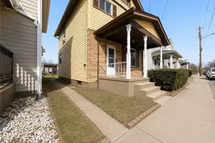 107 E 1st Ave, Tarentum, PA 15084 - Photo 2