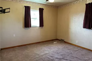 1311 Athalia Ave, Monessen, PA 15062 - Photo 10