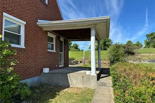 1311 Athalia Ave, Monessen, PA 15062 - Photo 22