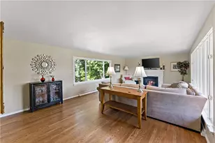5892 Lorene Dr, Bethel Park, PA 15102 - Photo 4