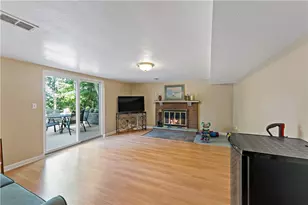 5892 Lorene Dr, Bethel Park, PA 15102 - Photo 24