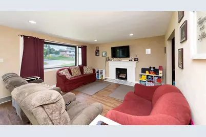 142 Emmet Dr, Chippewa Township, PA 15010 - Photo 16