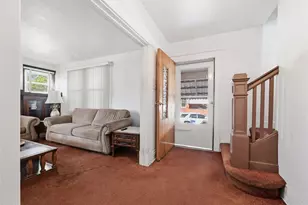 2017 Wayne St, Pittsburgh, PA 15218 - Photo 6