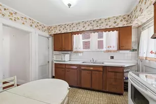 2017 Wayne St, Pittsburgh, PA 15218 - Photo 16