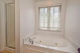 2010 Michael Dr, Pittsburgh, PA 15227 - Photo 12