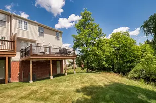 2010 Michael Dr, Pittsburgh, PA 15227 - Photo 24