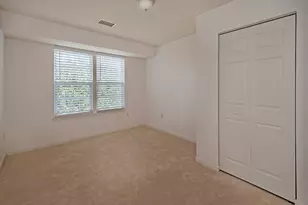 2010 Michael Dr, Pittsburgh, PA 15227 - Photo 16