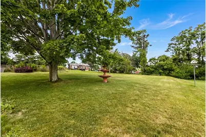 203 Burch Dr, Moon/Crescent Twp, PA 15108 - Photo 4
