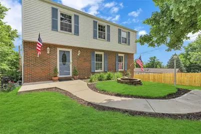 202 Windy Hill Dr, Moon/Crescent Twp, PA 15108 - Photo 1