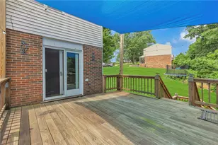 202 Windy Hill Dr, Moon/Crescent Twp, PA 15108 - Photo 6