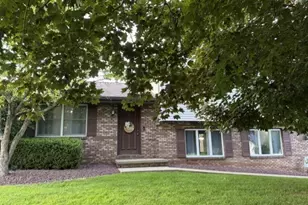 1 E Byers Ave, Shenango Township, PA 16102 - Photo 2