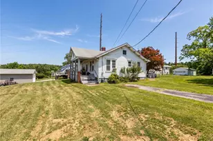 103 Seibert Rd, Moon/Crescent Twp, PA 15108 - Photo 2