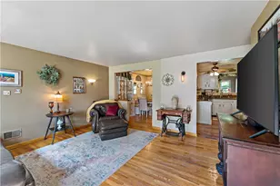 415 Temona Dr, Pittsburgh, PA 15236 - Photo 4