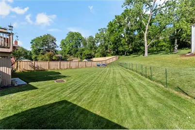 415 Temona Dr, Pittsburgh, PA 15236 - Photo 34