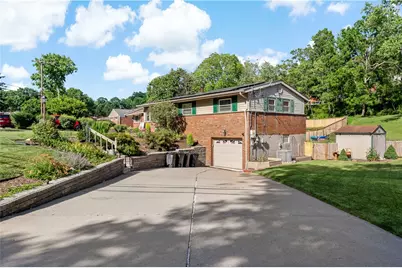 415 Temona Dr, Pittsburgh, PA 15236 - Photo 2