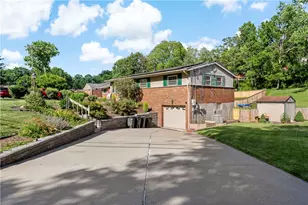 415 Temona Dr, Pittsburgh, PA 15236 - Photo 2