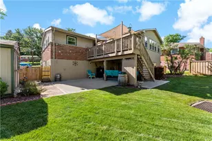 415 Temona Dr, Pittsburgh, PA 15236 - Photo 32