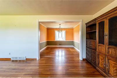 5444 Sunset View Dr, Forward Township, PA 15063 - Photo 12