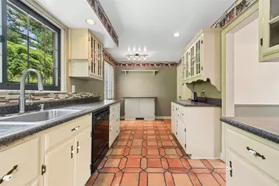111 E Bruceton Rd, Pittsburgh, PA 15236 - Photo 18