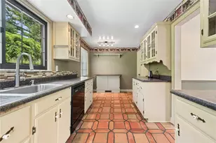 111 E Bruceton Rd, Pittsburgh, PA 15236 - Photo 18