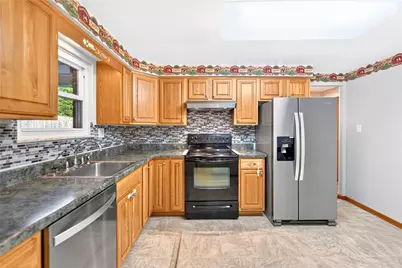 436 Sharon Rd, Moon/Crescent Twp, PA 15108 - Photo 10