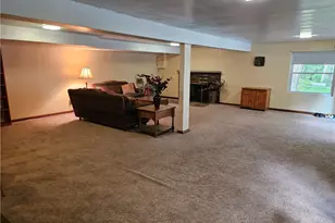 135 Thornwood Dr, Twp of But SE, PA 16001 - Photo 26