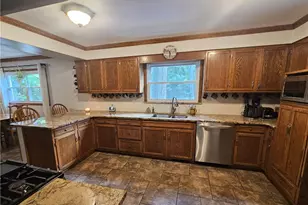 135 Thornwood Dr, Twp of But SE, PA 16001 - Photo 10