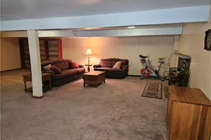 135 Thornwood Dr, Twp of But SE, PA 16001 - Photo 24