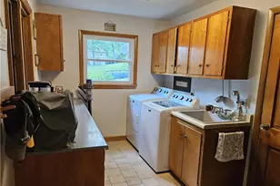 135 Thornwood Dr, Twp of But SE, PA 16001 - Photo 14