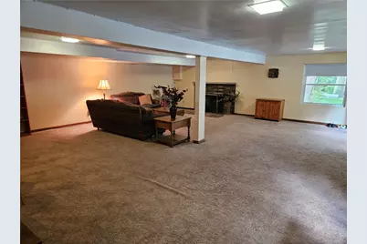 135 Thornwood Dr, Twp of But SE, PA 16001 - Photo 26