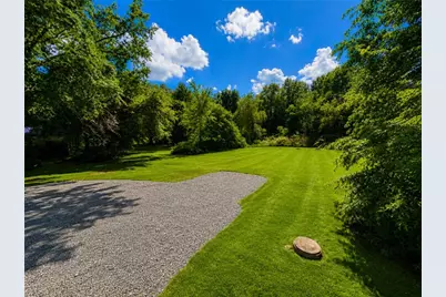 141 Lakeside Dr, Neshannock Township, PA 16105 - Photo 4