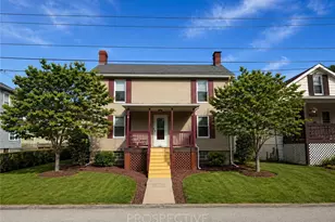 2067 Broadway Ave, Hempfield Township, PA 15601 - Photo 2