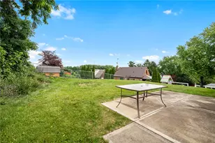 927 Edward Dr, Pittsburgh, PA 15227 - Photo 24