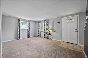 927 Edward Dr, Pittsburgh, PA 15227 - Photo 10