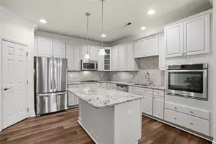 618 Old Glory Ln, Economy, PA 15042 - Photo 4