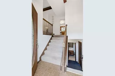 1721 Grove Crest Dr, Pittsburgh, PA 15239 - Photo 2