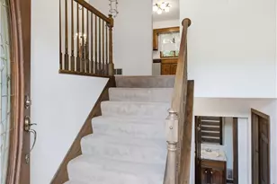 1721 Grovecrest Dr, Pittsburgh, PA 15239 - Photo 2