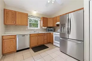 123 1/2 Cupps Rd, Twp of But SW, PA 16053 - Photo 10
