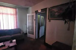 3341 Webster Ave, Schenley Heights, PA 15219 - Photo 2