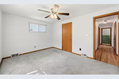 9117 Plateau Dr, Pittsburgh, PA 15237 - Photo 14