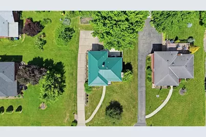 9117 Plateau Dr, Pittsburgh, PA 15237 - Photo 32